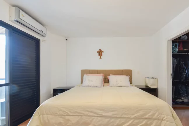 Imagem Apartamento à venda em São Paulo, Pacaembu, com 4 quartos, 379m2