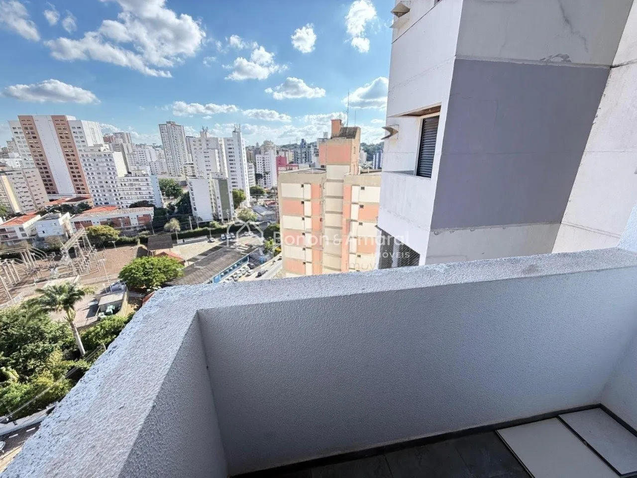 Imagem Apartamento à venda no Edifício Camaçari - Cambuí, Campinas