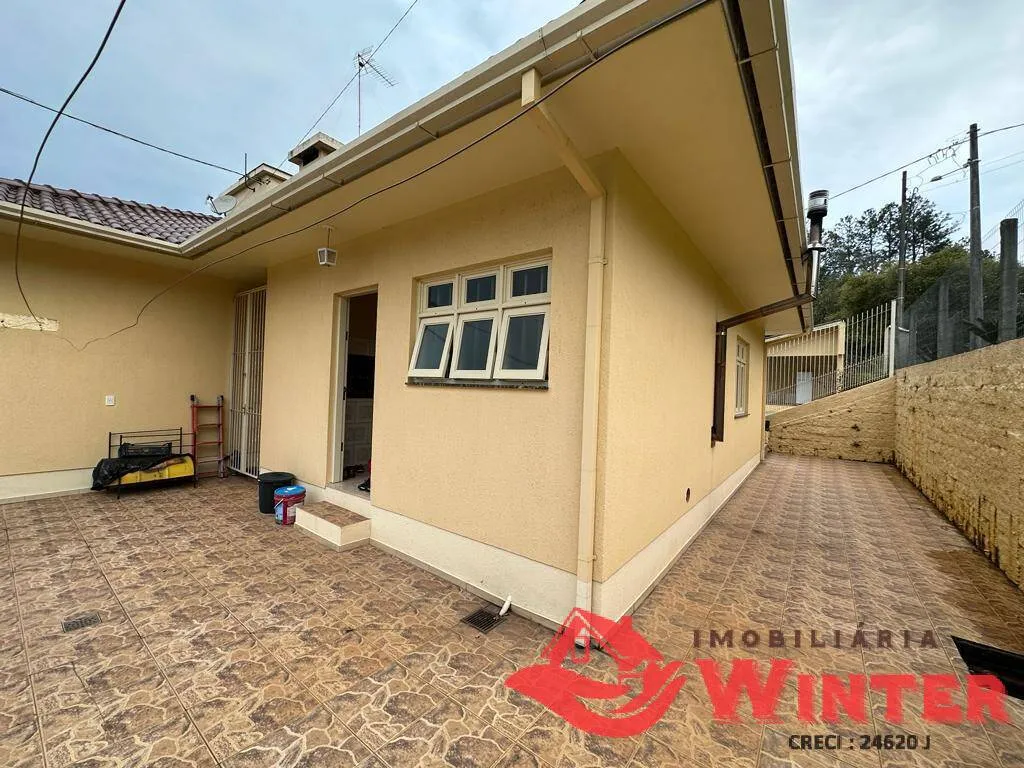 Imagem Casa de 157m2 e terras com 6 mil m2