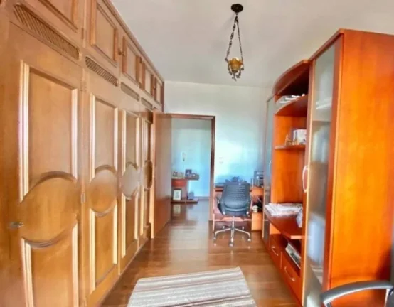 Imagem EXCELENTE CASA NO MANGABEIRAS COM 05 QUARTOS,02 SUÍTES E 04 VAGAS.