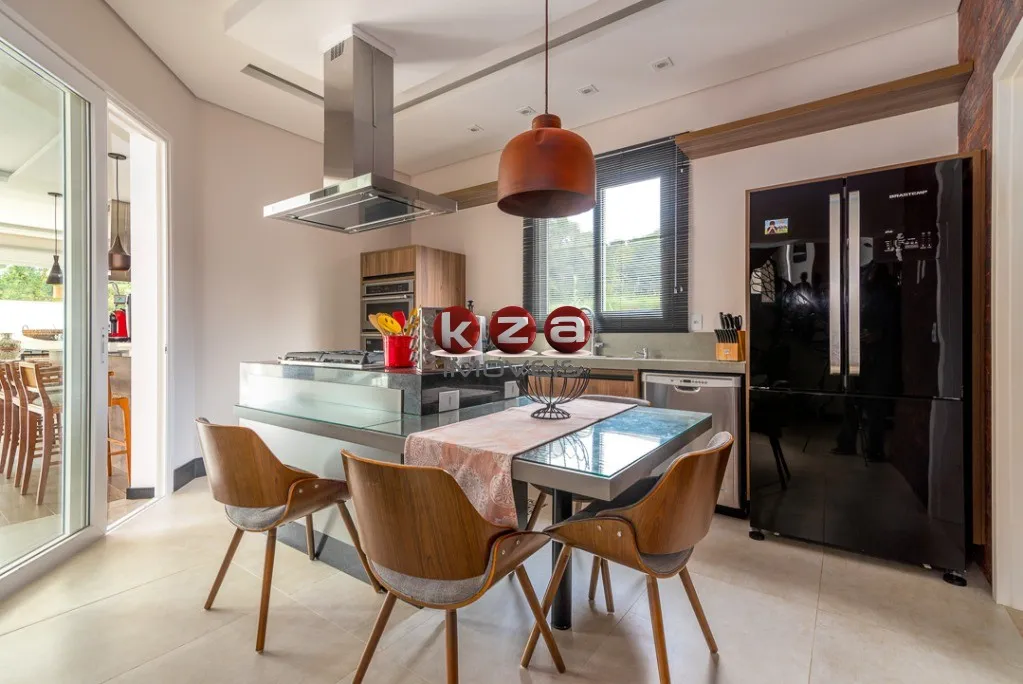 Imagem Magnífica mansão de luxo à venda em no Condomínio Fazenda Vila Real emItu-SP, 6 suítes, amplo gourmet com piscina, 8 vagas de garagem, 1.200m².