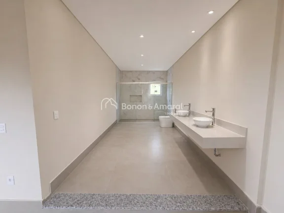Imagem Sobrado moderno, espaçoso e extremamente versátil.
São 4 suítes amplas, proporcionando conforto ...