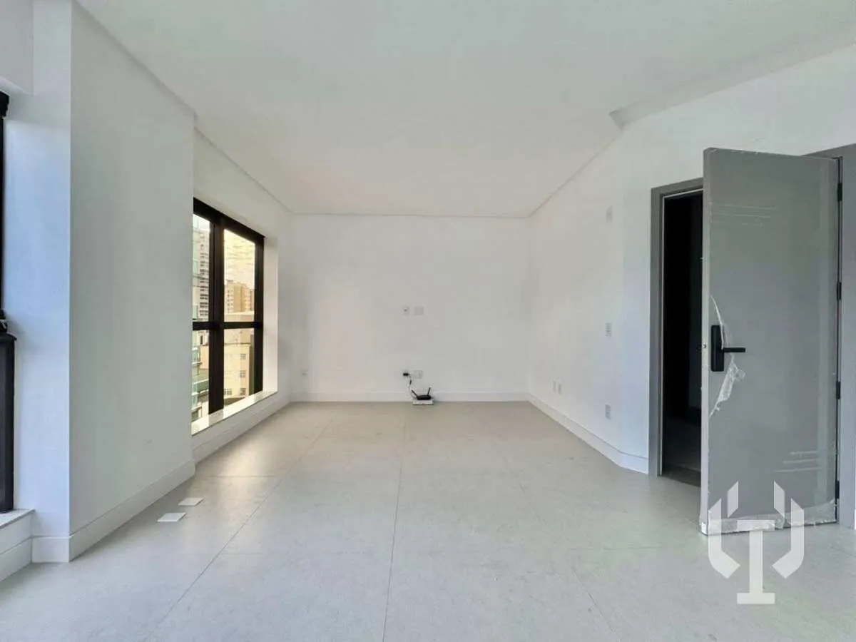 Imagem Apartamento à venda, no Grand vivare em Itapema, Centro, com 3 quartos, 127m2