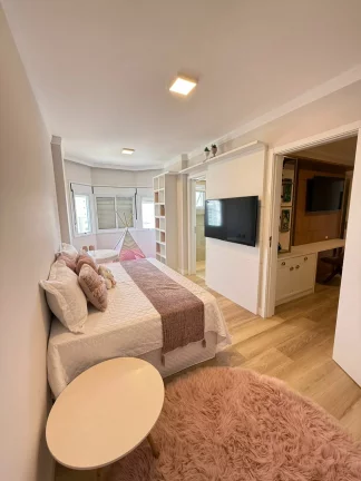 Imagem Apartamento com 3 dormitórios à venda sendo 3 suítes, 209 m² por - R$ 7.500.000,00 - Centro - Bal. Camboriú/SC