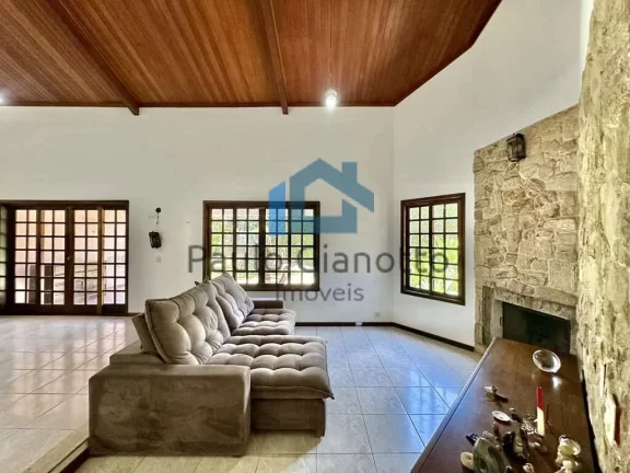 Imagem Casa à venda no condomínio Vila Velha