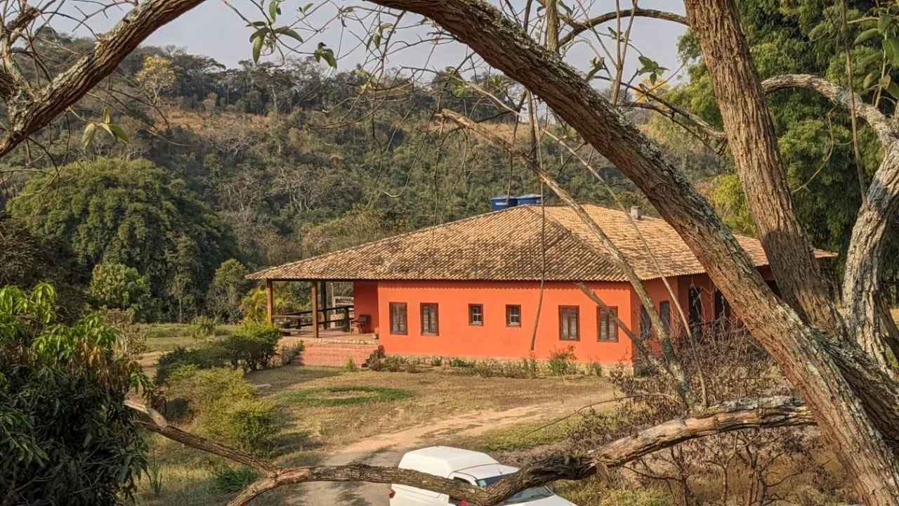 Imagem Vendo de um Excelente Sítio/Fazendinha em Crucilândia/MG com 5 hectares de terra (50.000 m²).