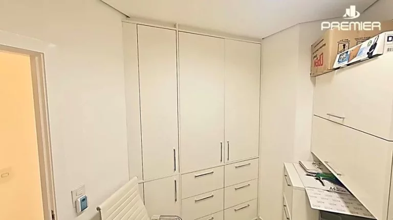 Imagem LINDA SALA COMERCIAL COMPLETA A VENDA NO CONDOMÍNIO GOLDEN OFFICE - CHÁCARA URBANA NO CENTRO JUNDIAÍ