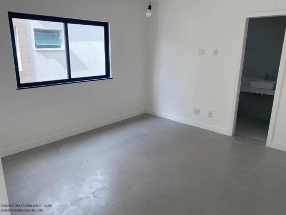 Imagem Venda de Casa em Condomínio de Luxo em Buraquinho, Lauro de Freitas-BA: 4 quartos, 4 suítes, 2 salas, 1 banheiro, 2 vagas, 295m².