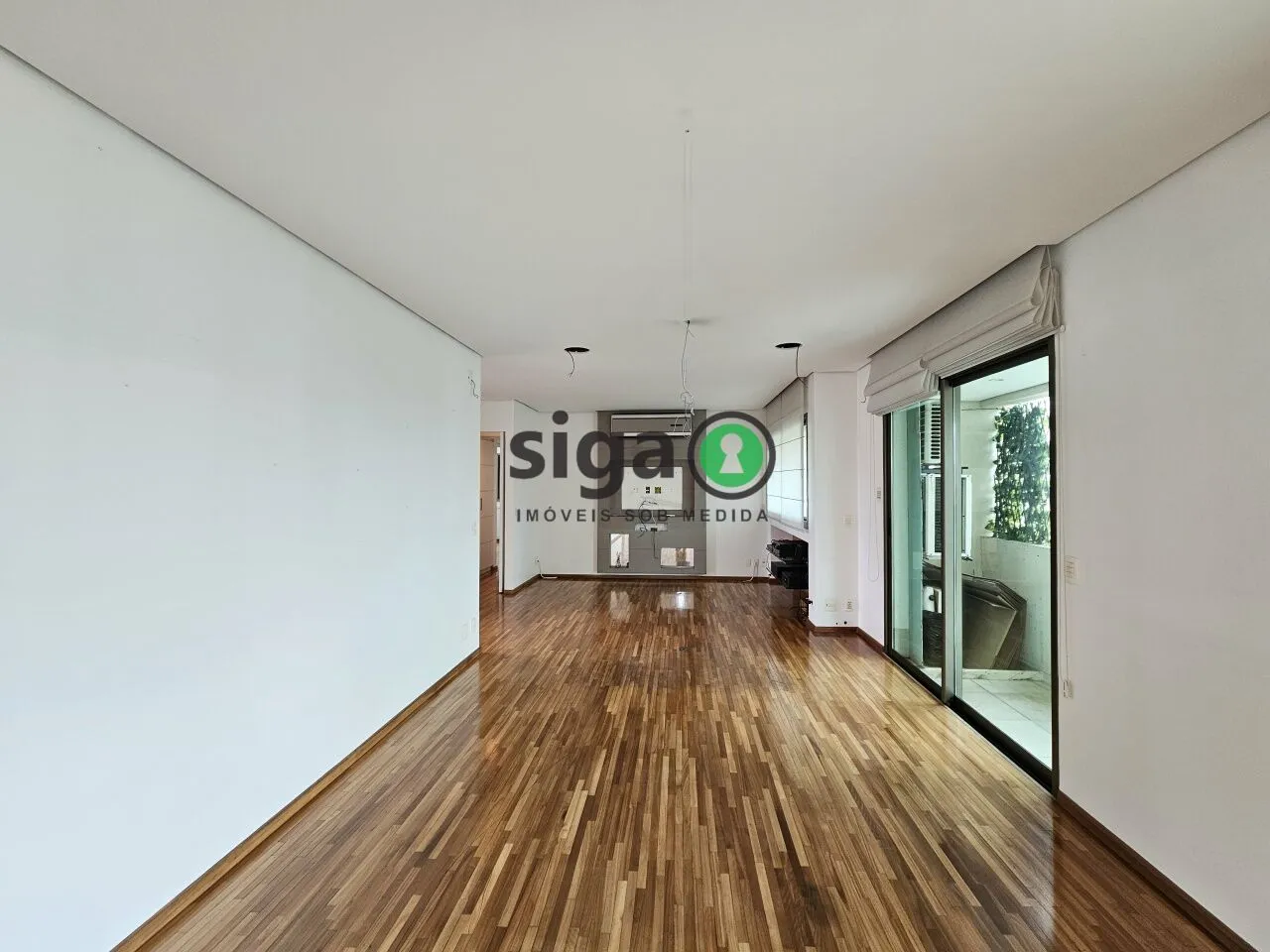 Imagem Apartamento 147 metros 3 suítes 3 vagas e depósito com localização estratégica no Campo Belo