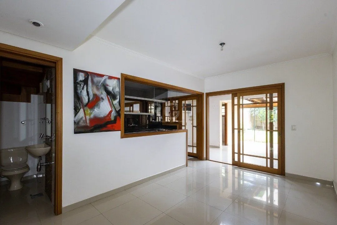 Imagem Casa para Venda - 181.99m², 3 dormitórios, sendo 1 suites, 2 vagas - Jardim Isabel