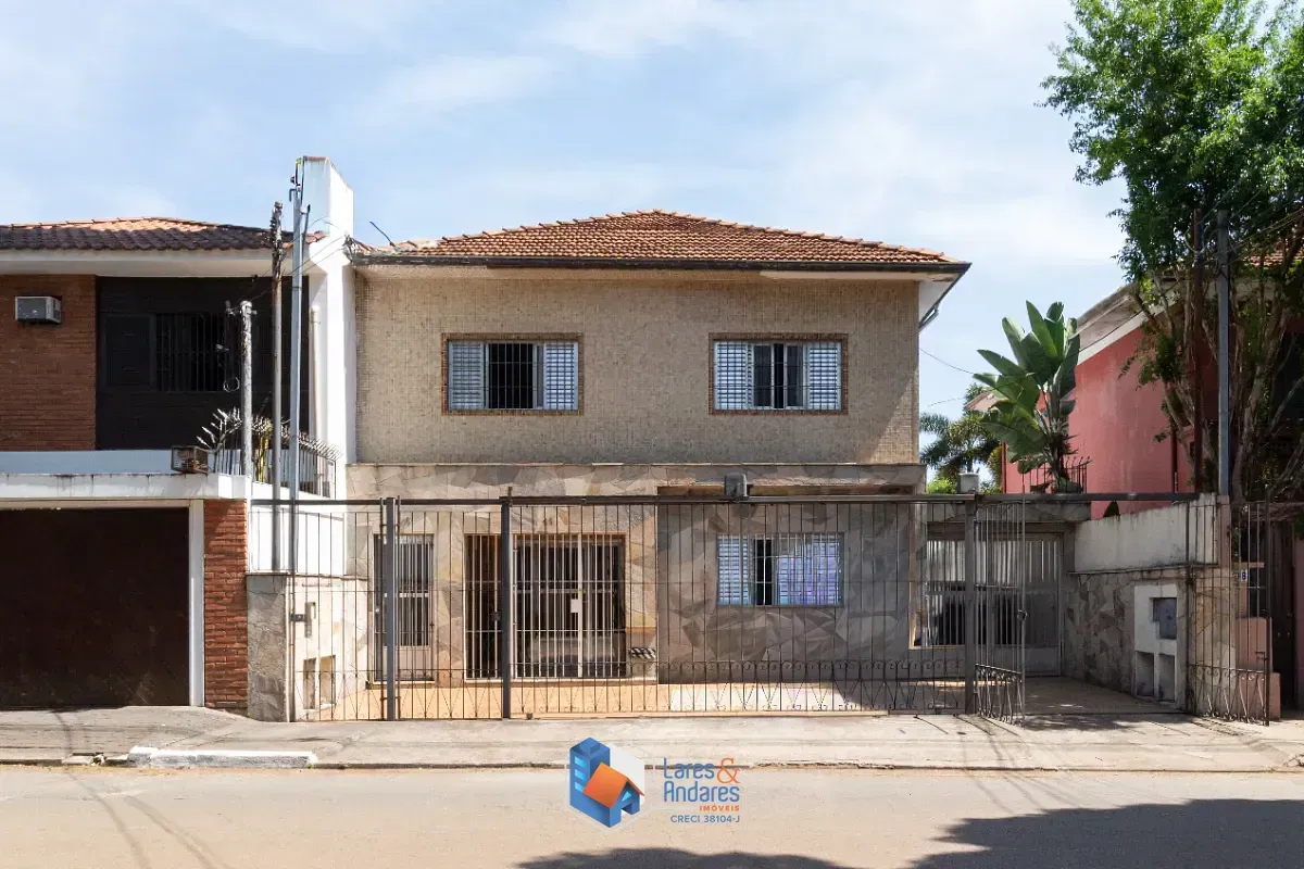 Foto do imóvel Casa para venda em Indianópolis com 4 quartos, 220m² em Rua Jacira