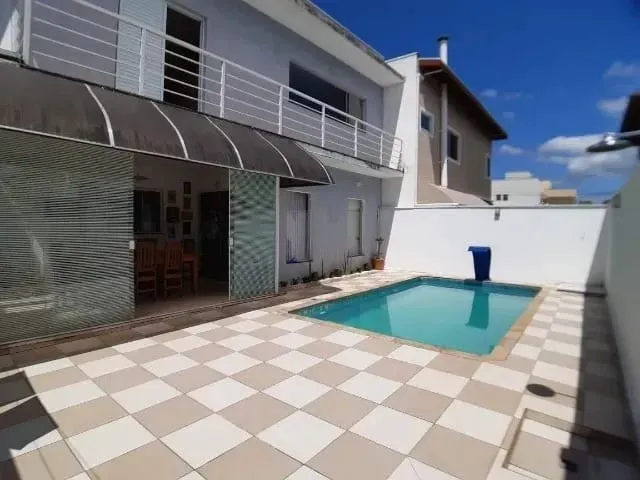 Imagem Casa à venda 3 Quartos, 1 Suite, 4 Vagas, 250M², Loteamento Residencial Campos do Conde II, Tremembé - SP | Campos do Conde Chambord