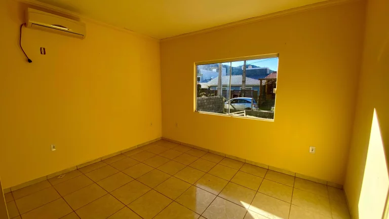 Imagem Casa à venda em Areias de Macacu, Garopaba-SC: 3 quartos, 140m² e muito conforto!