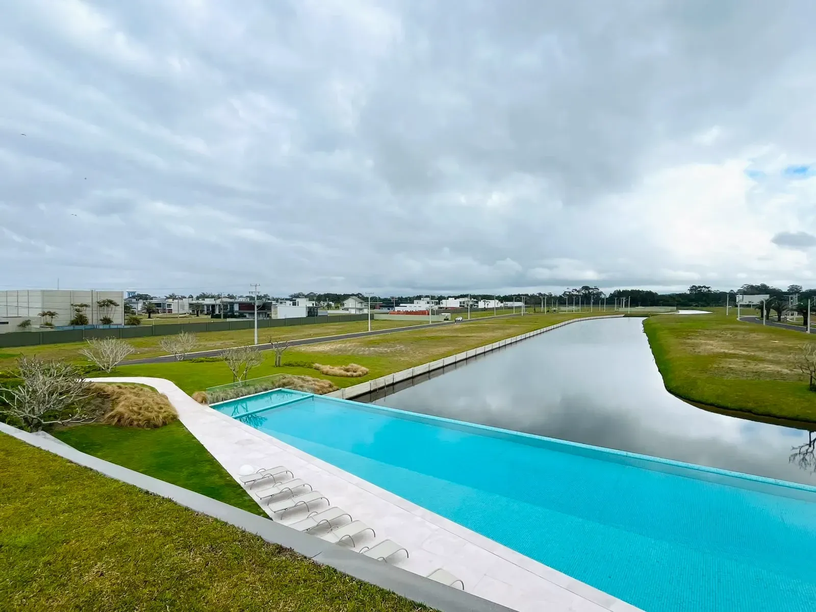 Imagem Terreno em Condomínio à Venda, 300 m² em Gleba B (Arroio Teixeira) - Capão da Canoa