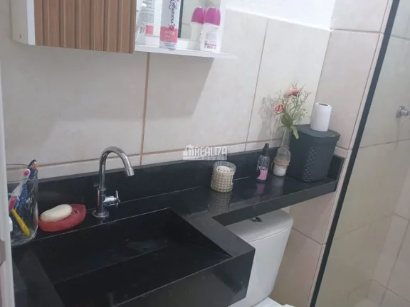 Imagem Apartamento à venda no Condomínio Vila Vic Bilbao, em Uberaba - 2 dormitórios, garagem e muito mais!