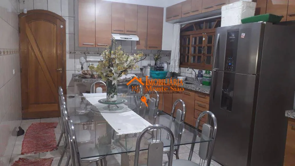 Imagem Sobrado com 3 dormitórios à venda por R$ 679.000,00 - Parque Flamengo - Guarulhos/SP