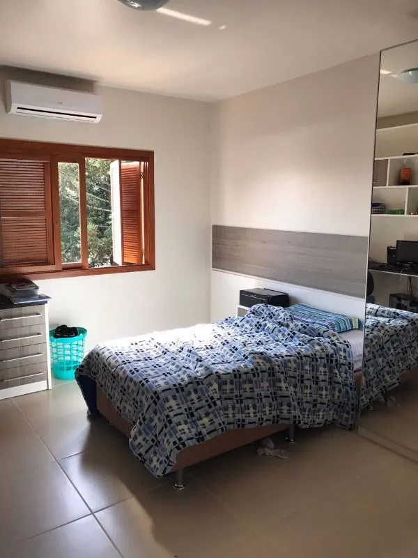 Imagem Casa para Venda - 160m², 3 dormitórios, sendo 1 suites, 3 vagas - Tristeza
