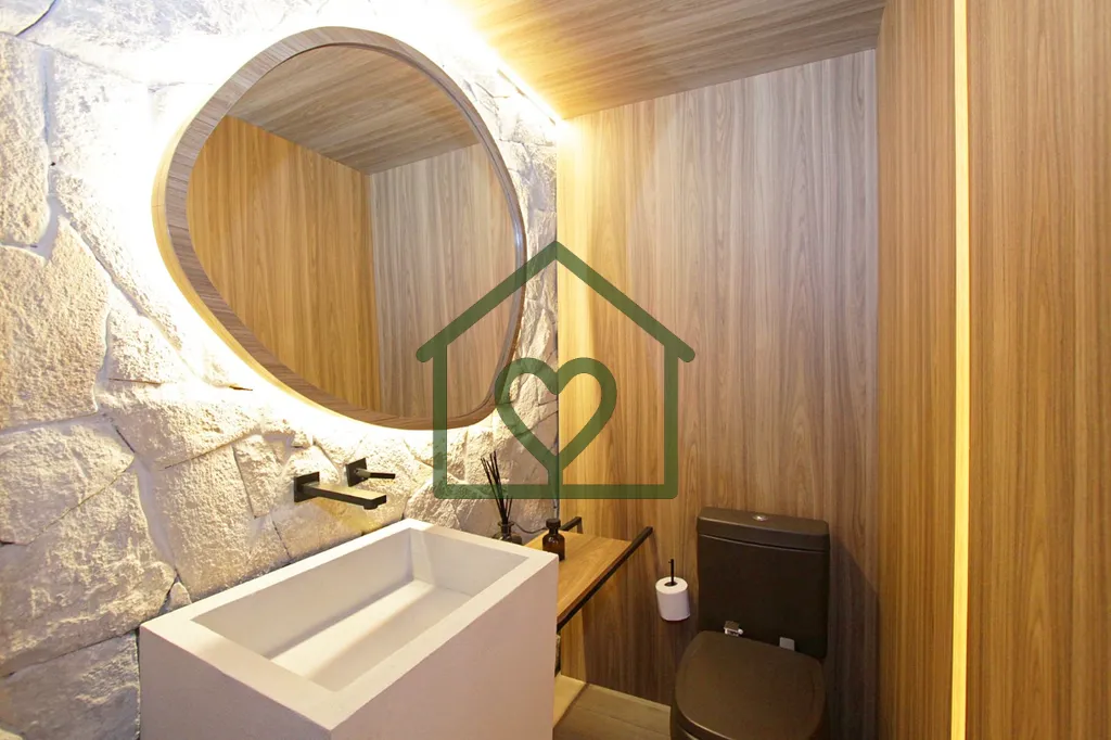 Imagem Apresento um sofisticado apartamento de 151 m² privativos no 18º andar, situado no bairro Menino D...