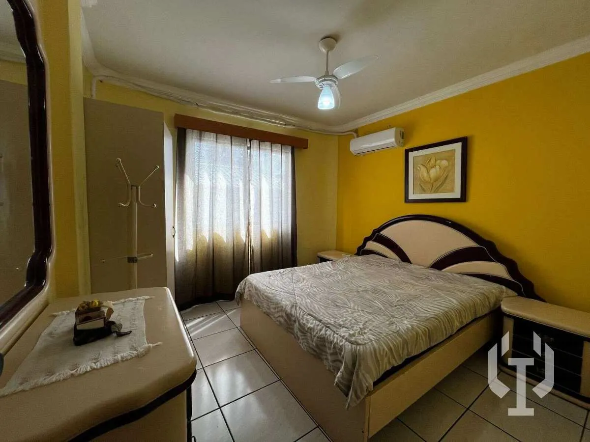 Imagem Cobertura Duplex Frente Mar Pronta para Morar em Meia Praia Itapema
