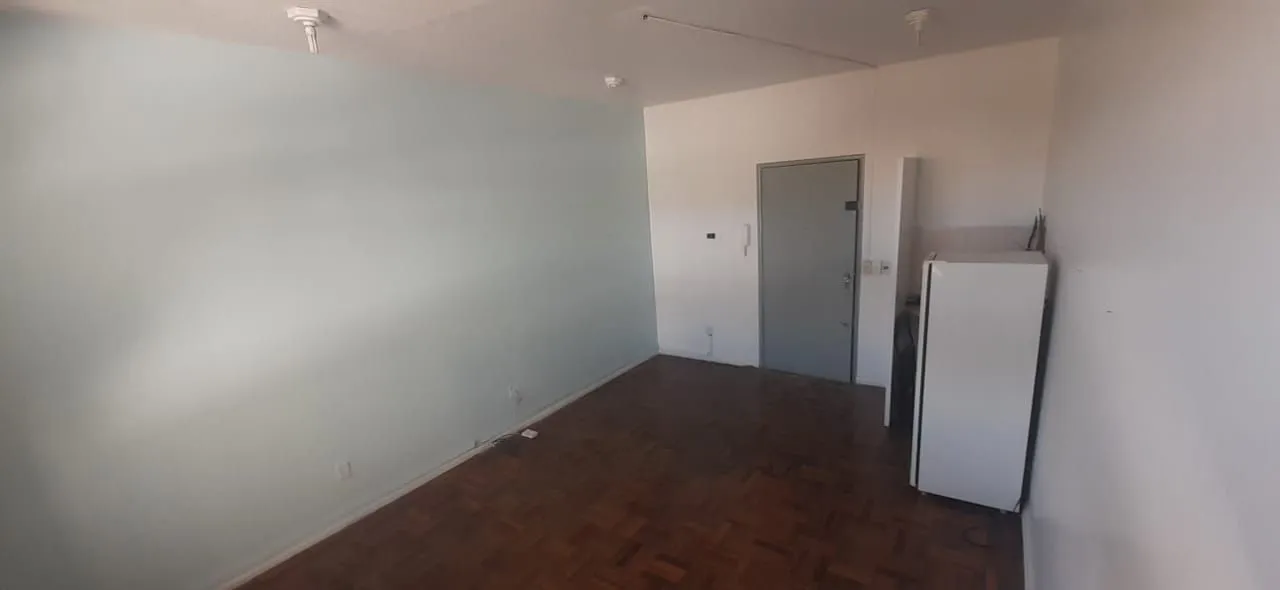 Imagem SALA COMERCIAL À VENDA - EM FRENTE AO SHOPPING LINDÓIA