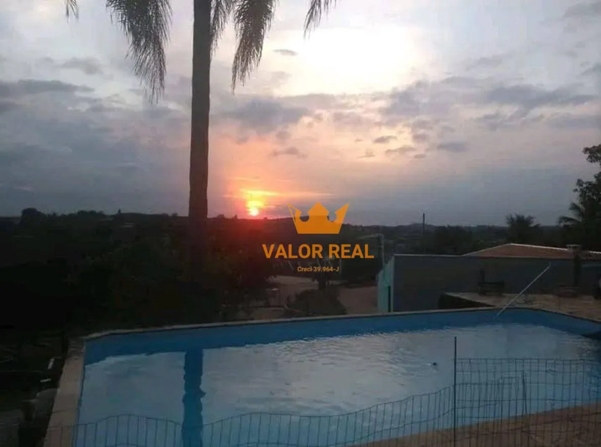 Imagem Viva no Topo do Mundo em Chácara Encantada! Chácara em Condomínio, Bairro da Vivenda, AT 1.560,00 m2, AC 180 m2, com Piscina, R$ 580 mil