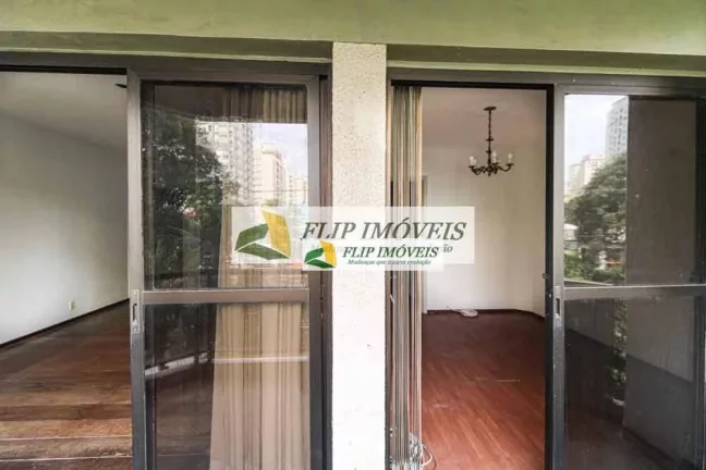Imagem More em um apartamento de 168 metros quadrados com 4 quartos no miolo do Cambuí - Campinas - SP
