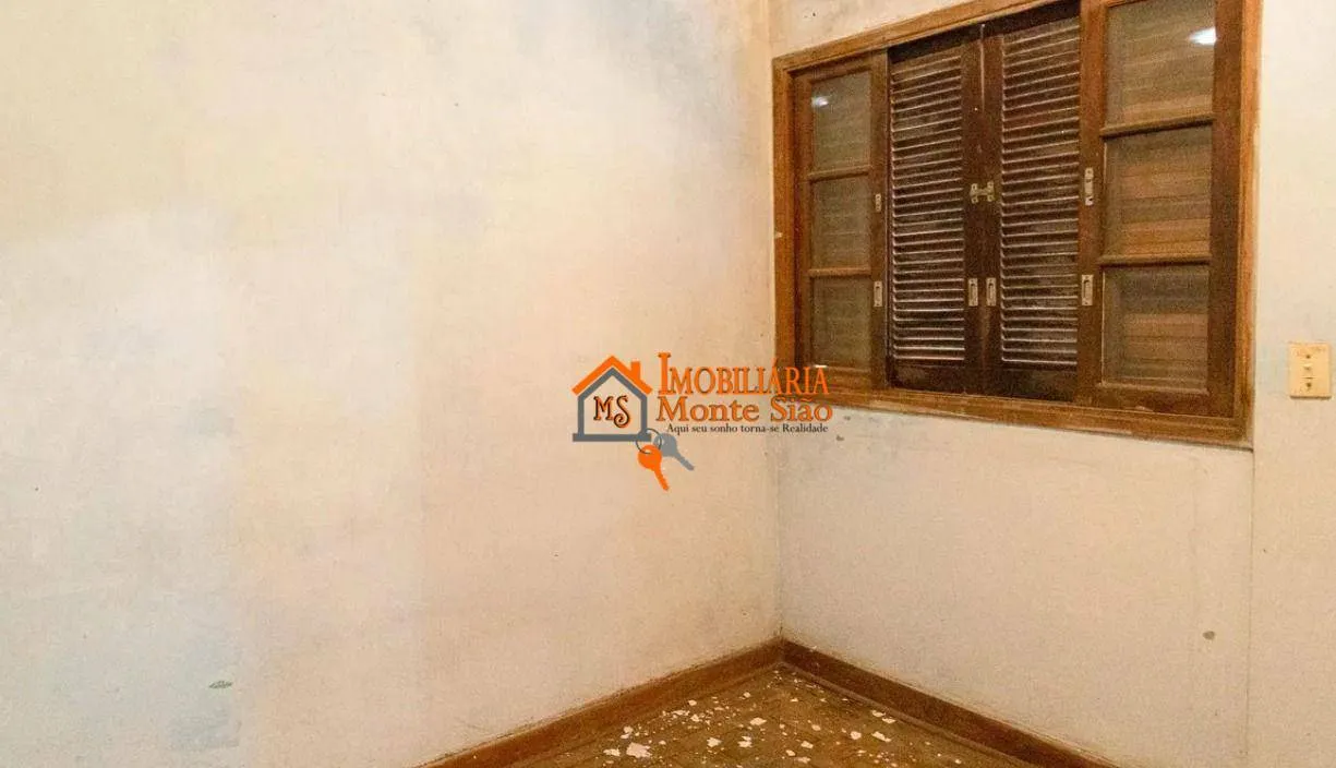 Imagem Casa com 3 dormitórios à venda, 240 m² por R$ 675.000 - Vila Augusta - Guarulhos/SP