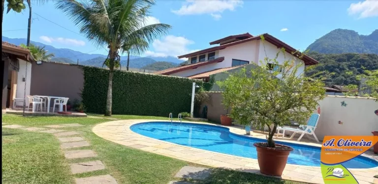 Imagem Linda Casa em Condomínio Fechado