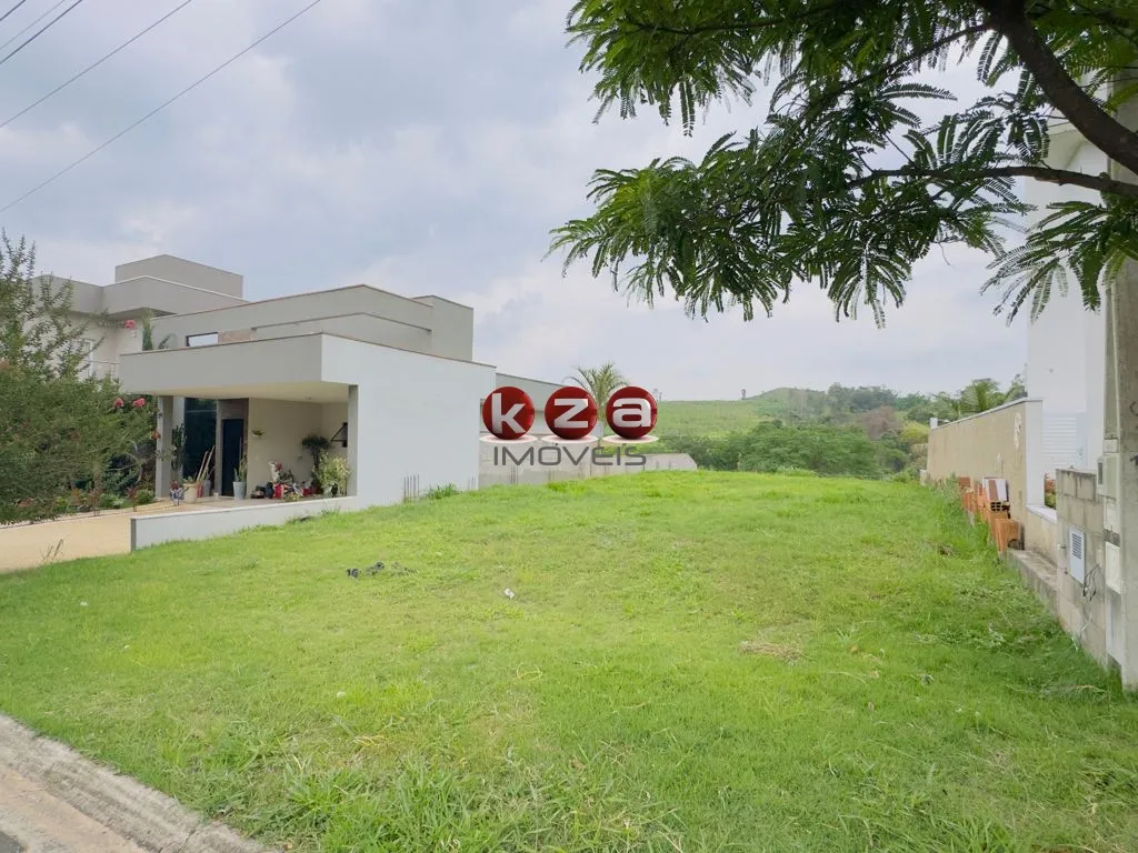 Imagem Terreno plano com 310m² a venda no Condomínio Villa do Sol, Valinhos-SP!
