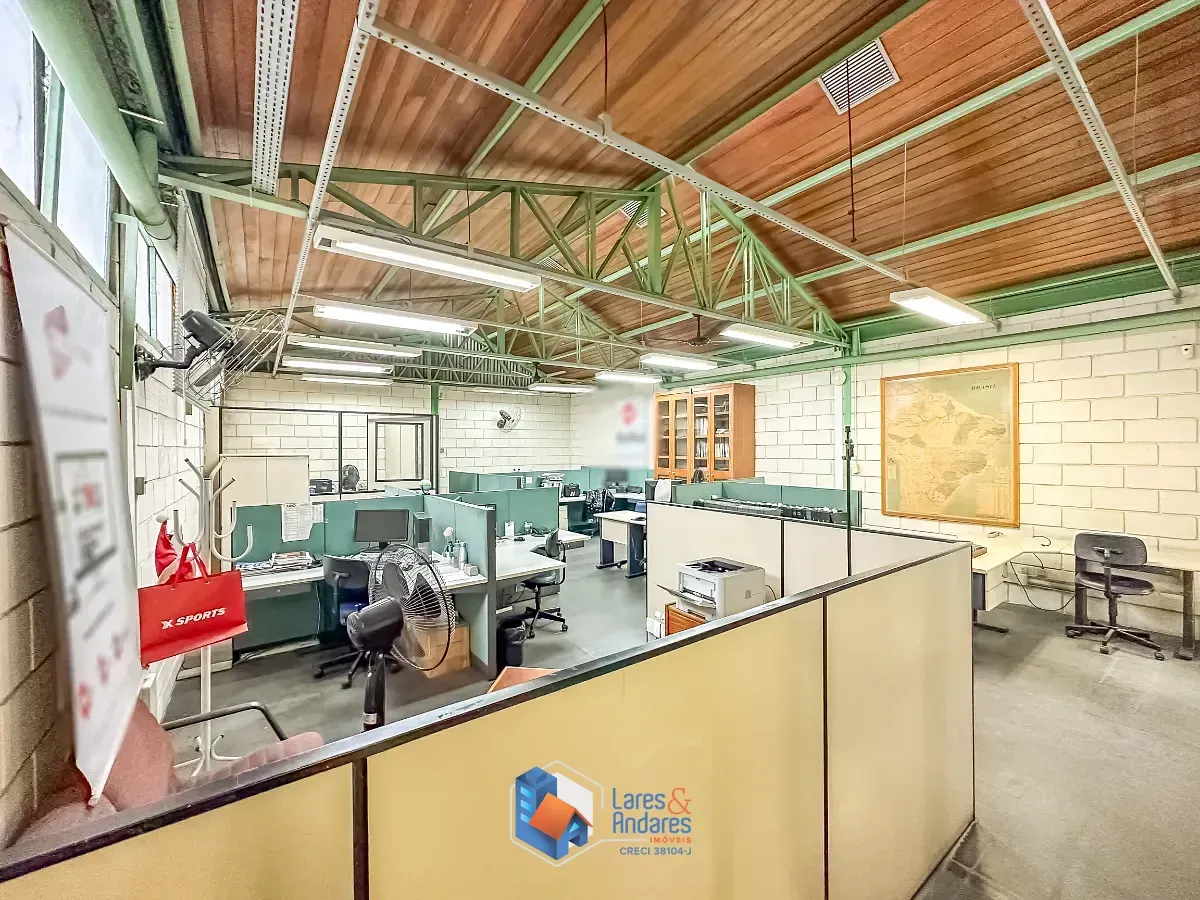 Imagem Casa comercial para venda em Água Branca, 436m²
