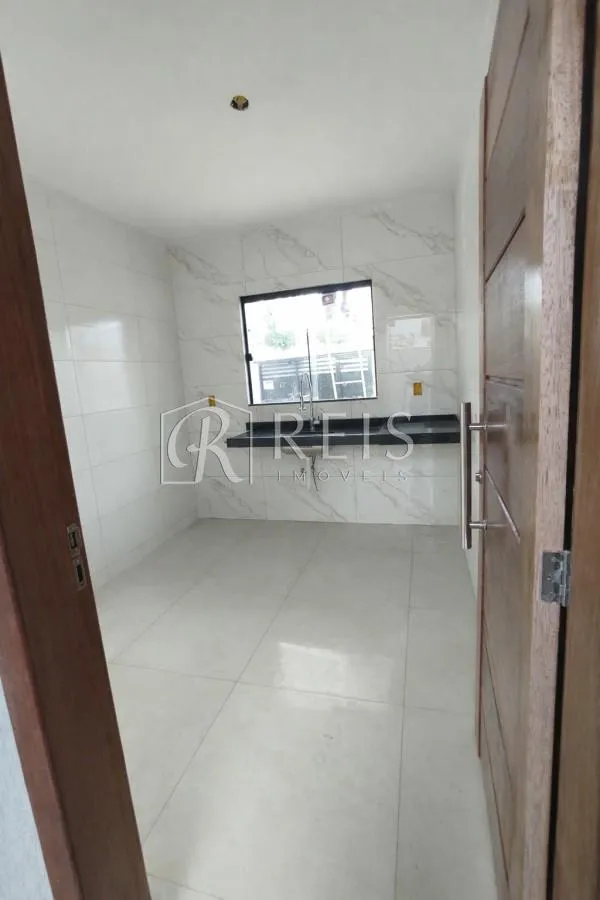 Imagem Casa para Venda em Rio das Ostras, Maria Turri, 2 dormitórios, 1 suíte, 2 banheiros, 1 vaga