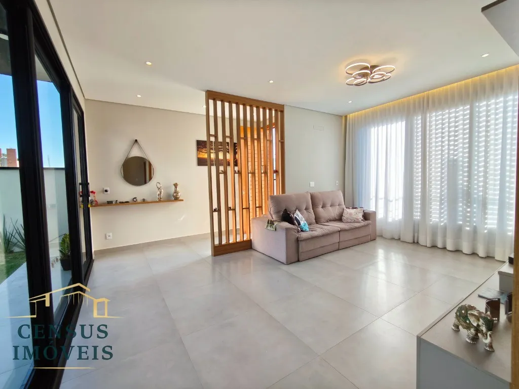 Foto do imóvel: Venda de Casa em Condomínio de Alto Padrão em Vinhedo-SP - 3 Quartos, 3 Suítes, 2 Salas, 4 Banheiros, 6 Vagas, 272m². em Condomínio Villa D'Oro