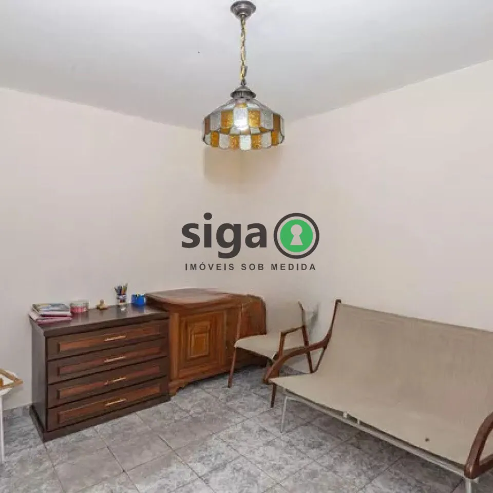 Imagem Casa na Vila Mariana com varanda e localização estratégica perto do metrô.