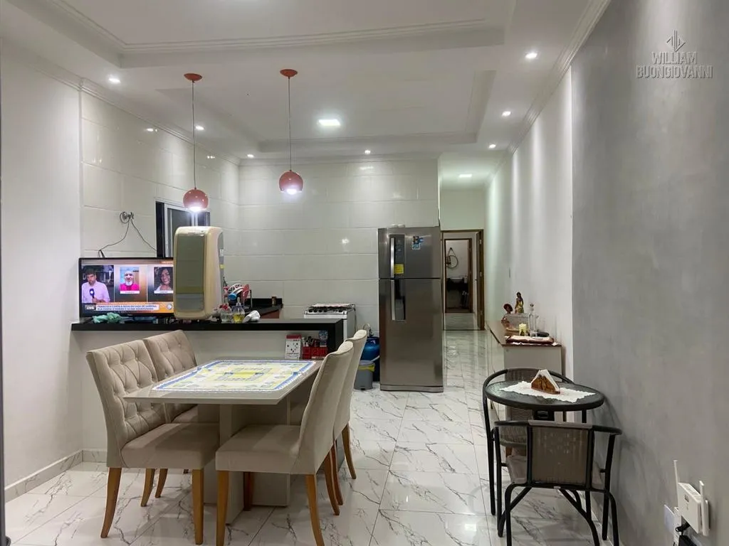 Imagem Casa térrea 2 dormitórios com piscina em Mongaguá