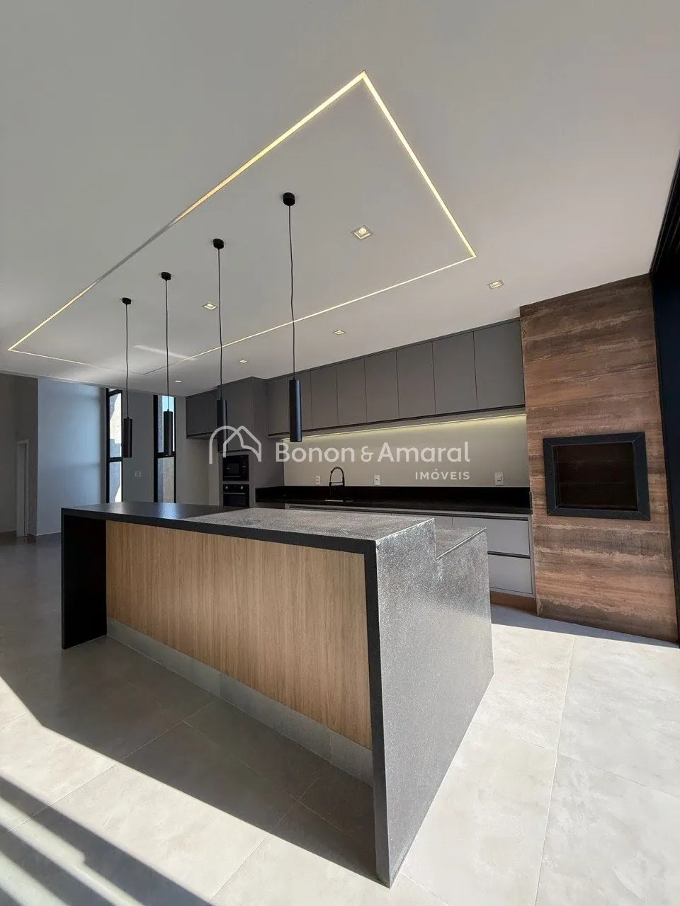 Imagem Casa Térrea à venda com 03 quartos por R$ 2.170.000,00 no Condomínio Santorini bairro Parque Brasil 500, em Paulínia