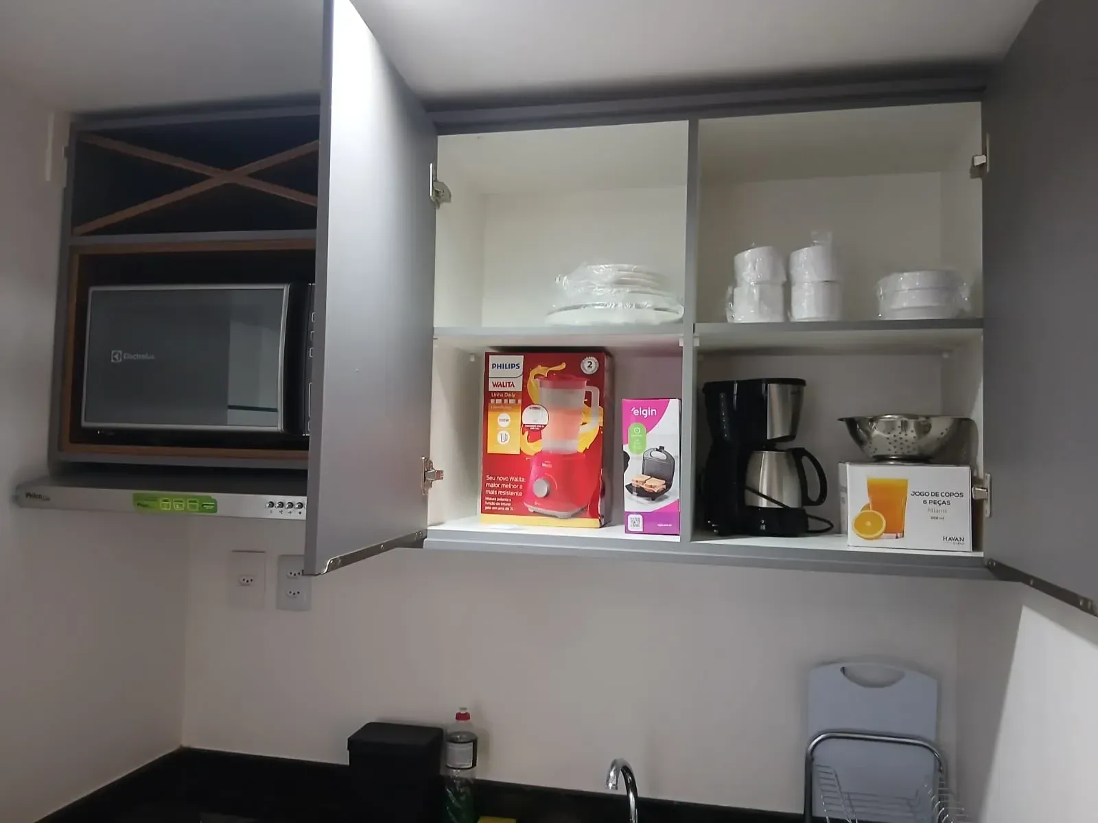 Imagem Flat com 1 Quarto para Alugar, 38 m² em Renascença - São Luís