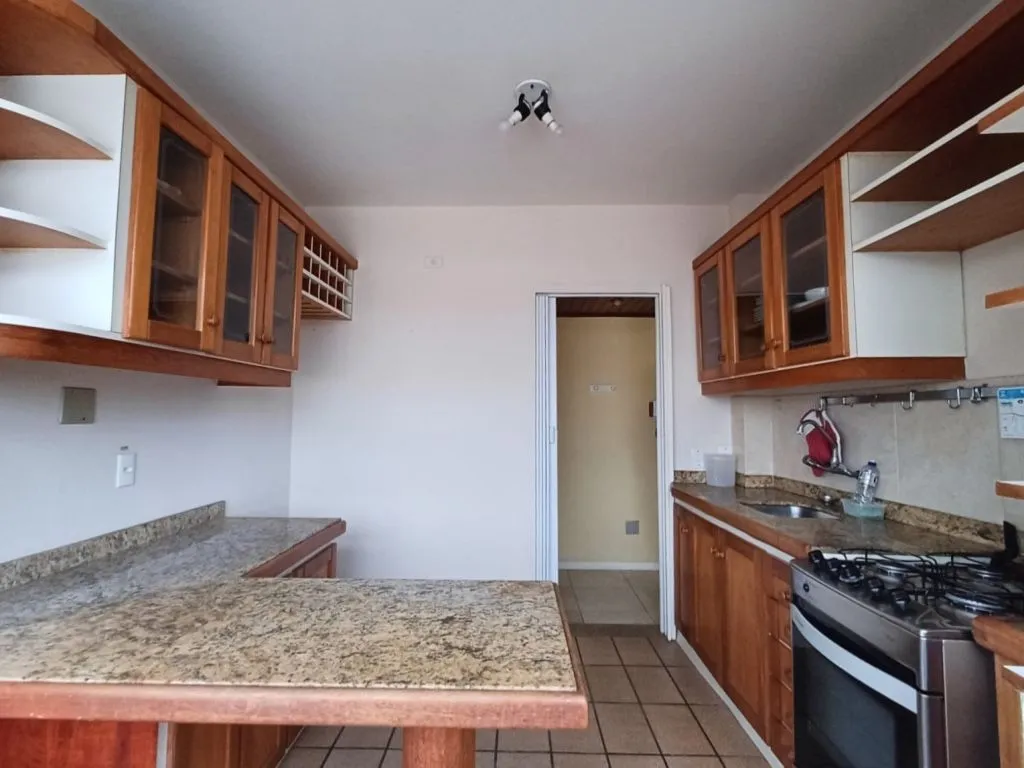 Imagem Apartamento a venda no bairro Menino Deus com 2 dormitórios