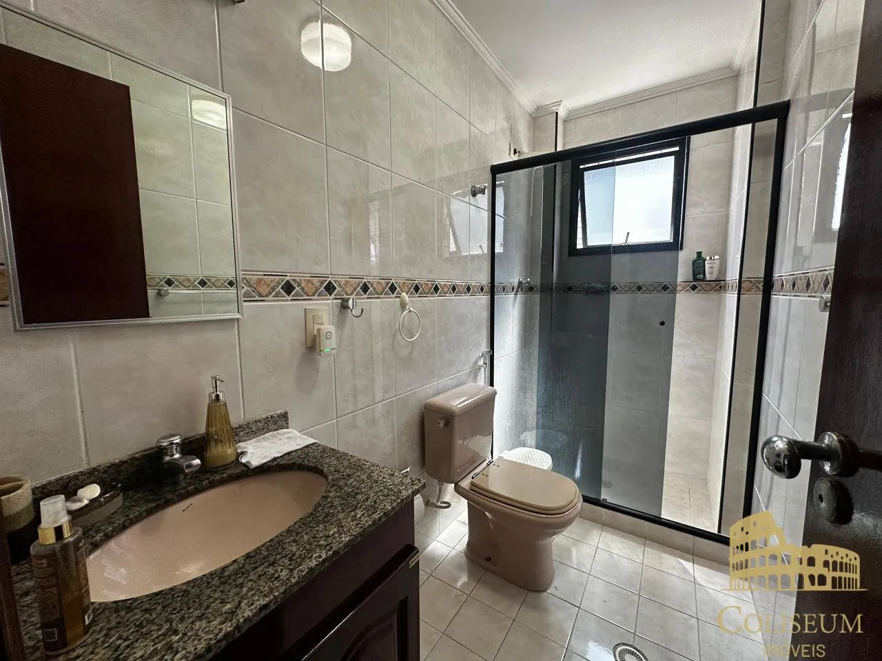 Imagem Apartamento com 2 dormitórios à venda, 94 m² por R$ 550.000,00 - Canto do Forte - Praia Grande/SP