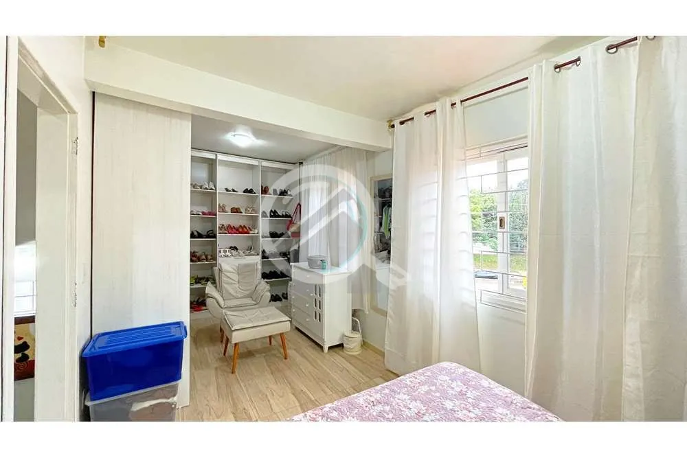 Imagem Excelente casa residencial localizada em um dos bairros mais centralizados da cidade de Porto Alegre...