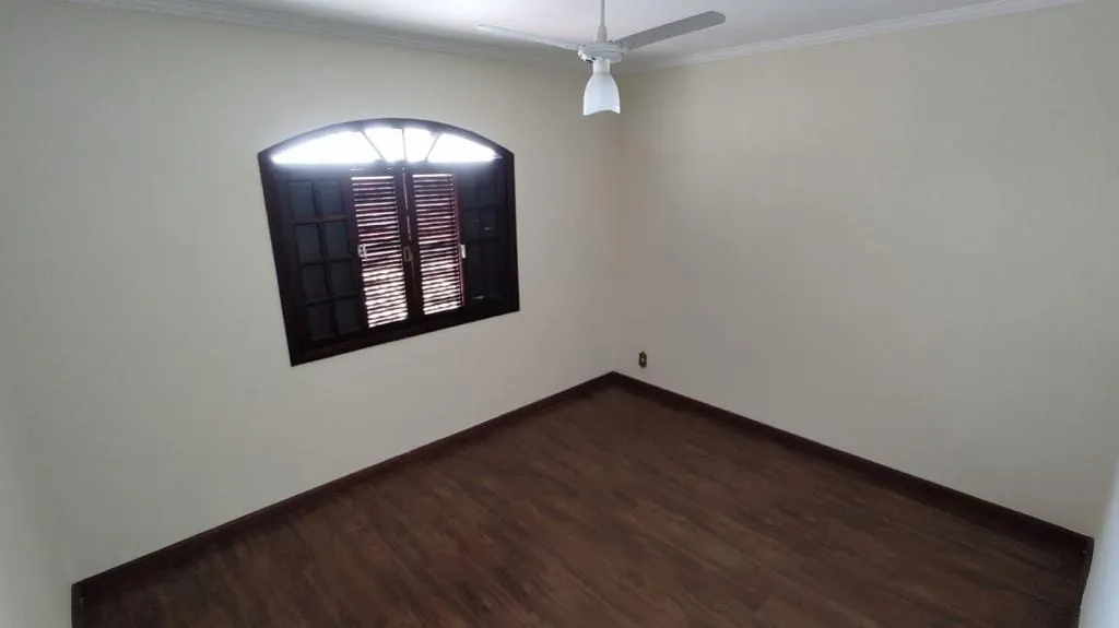 Imagem Casa à venda 3 Quartos, 2 Vagas, 125M², Vila São Geraldo, Taubaté - SP