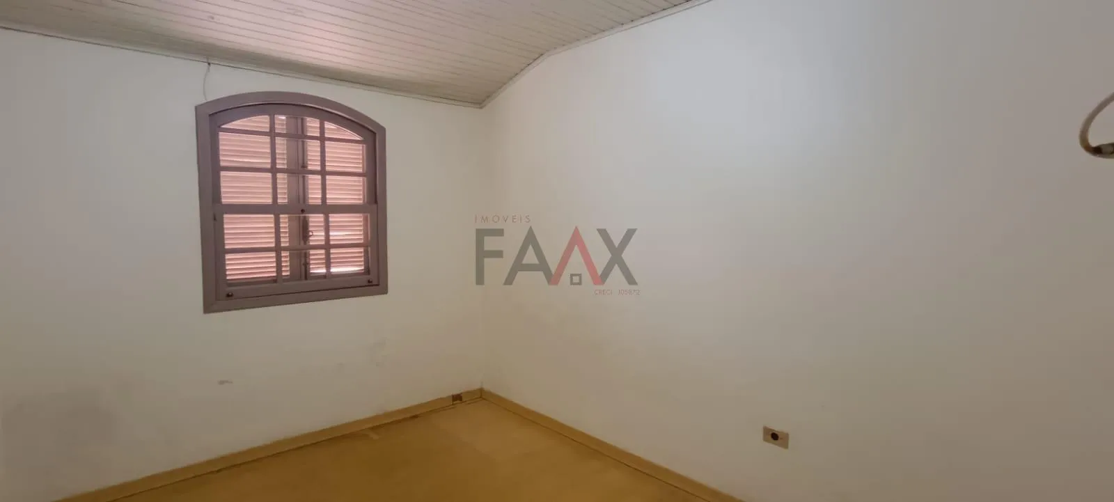 Imagem Casa com 5 dormitórios para venda,172.13 m², TRIANON, GUARAPUAVA - PR