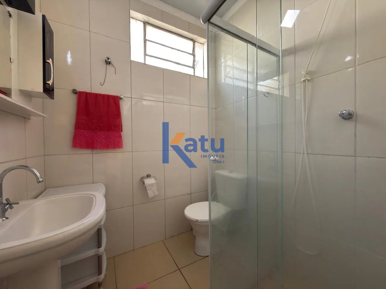Imagem CASA PARA VENDA NO BAIRRO ELOY CHAVES EM JUNDIAÍ/SP

O imóvel possui 01 sala de estar equipada com...