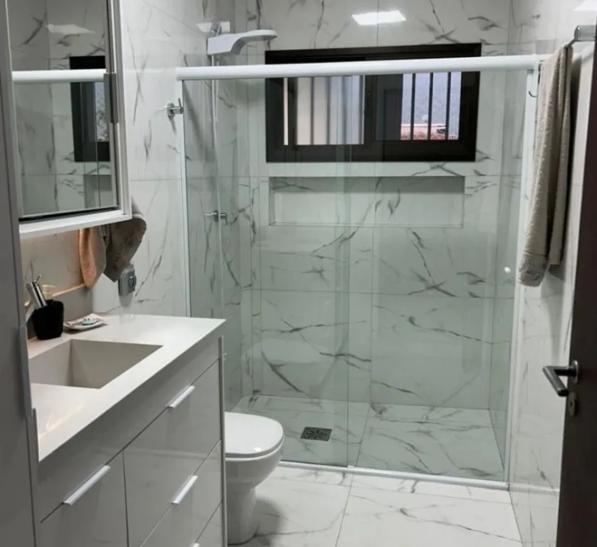 Imagem CASA COM 280,00 m² - CANTO DO FORTE - PRAIA GRANDE SP