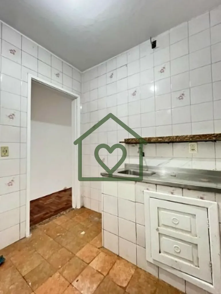 Imagem Excelente apartamento disponível para venda na Vila Ipiranga, Porto Alegre. Com uma área privativa...
