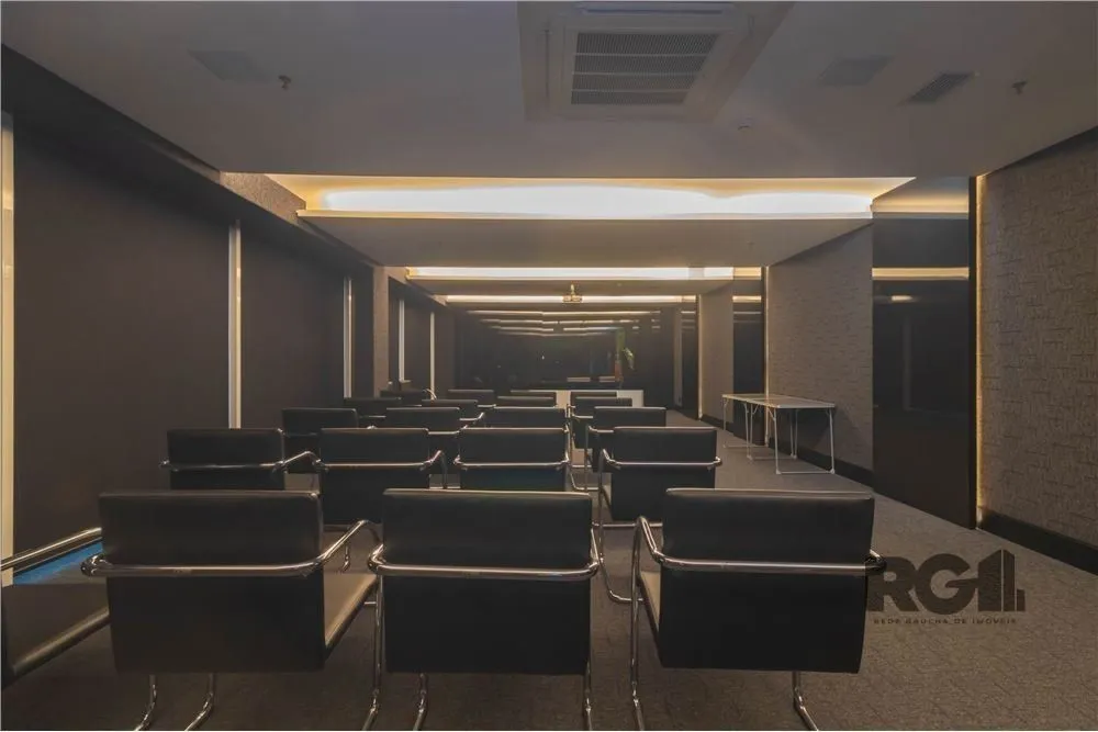 Imagem Sala comercial com 36,7 m² de área privativa e 1 vaga(s) de garagem. Localizado na Rua/Av. Doutor Nilo Peçanha, no bairro Bela Vista em Porto Alegre.