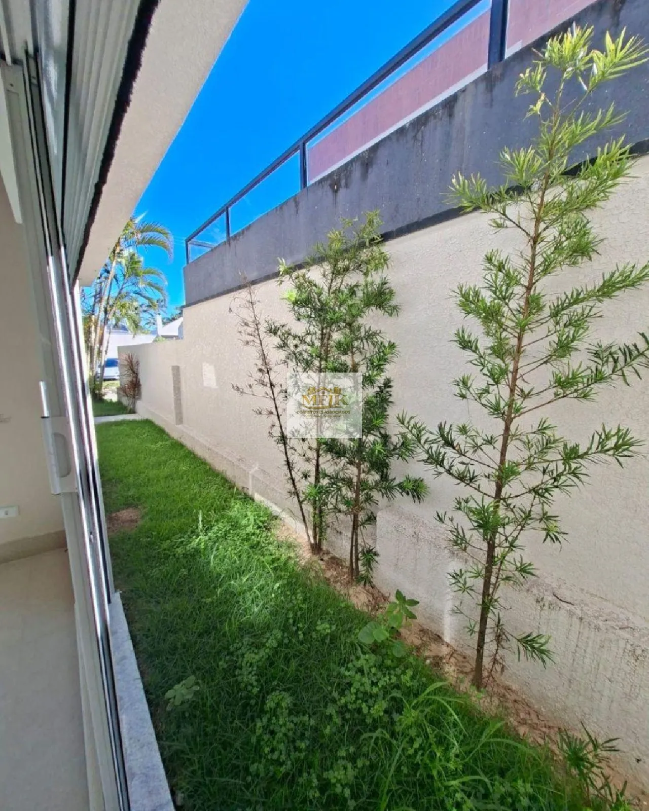 Imagem CASA COM 3 SUITES A VENDA NO ATAMI