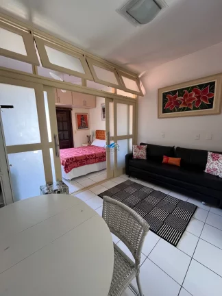 Imagem LOFT CHARMOSO - 300 mts da Praia da Enseada
