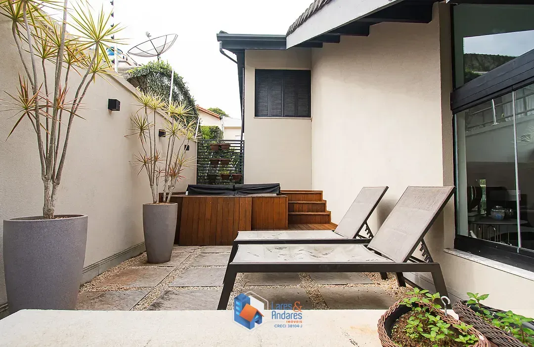 Imagem Sobrado para venda em Jardim Virginia Bianca com 4 quartos, sendo 3 suítes, 312m²