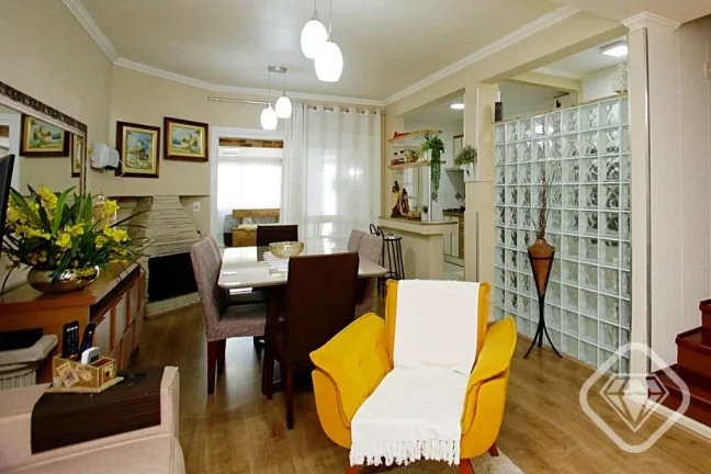 Imagem Uma casa completa e cheia de conforto no coraÃ§Ã£o de Ipanema!

Brilhante ImÃ³veis vende bela residÃ...