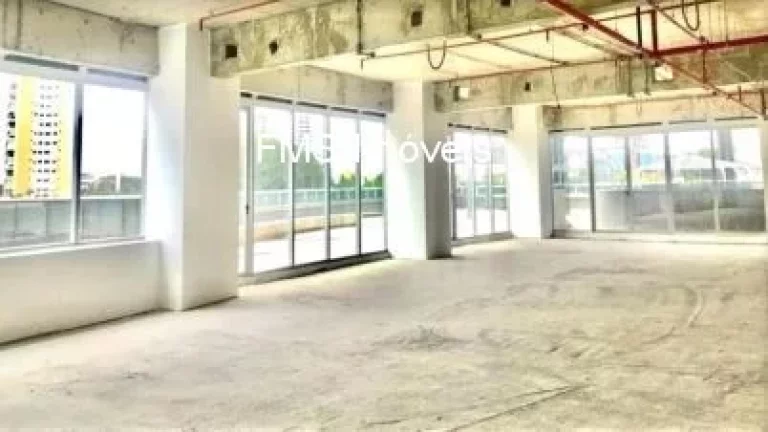 Imagem Conjunto comercial para locação nas Nações Unidas